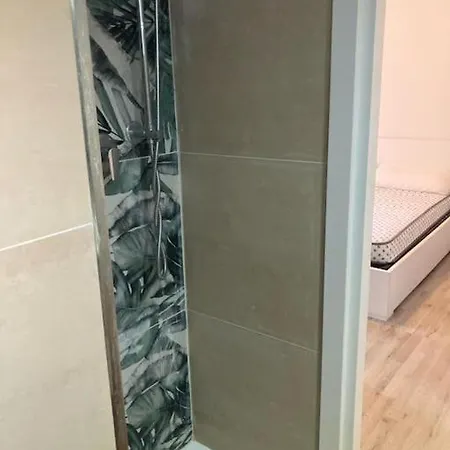 A 200 Mt Dal Mare Apartmán *